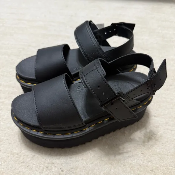 Dr Martens Voss Quad Black Platform Sandals Women's Size 6 Goth NEW