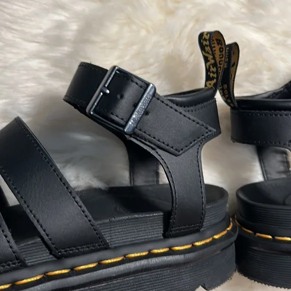 Dr Martens Women's Blaire Hydro Platform Sandals Size 7 Black