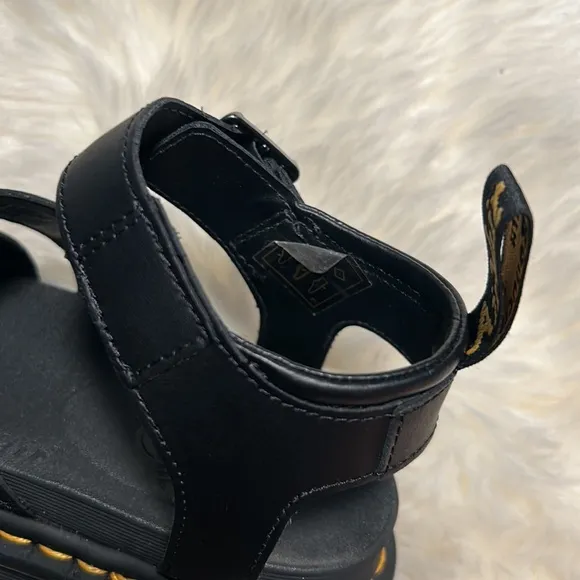 Dr Martens Women's Blaire Hydro Platform Sandals Size 7 Black