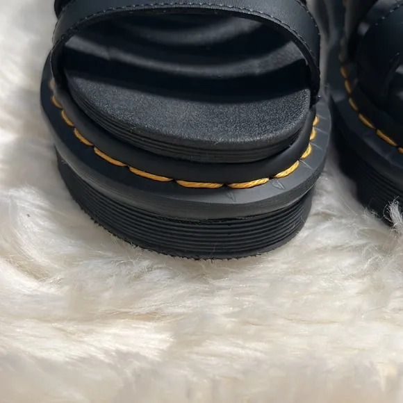 Dr Martens Women's Blaire Hydro Platform Sandals Size 7 Black
