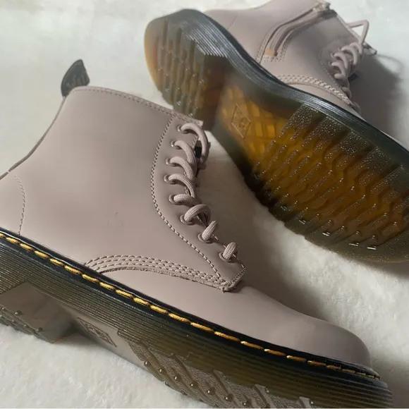 Dr. Martens Youth Girl Boots Size 3