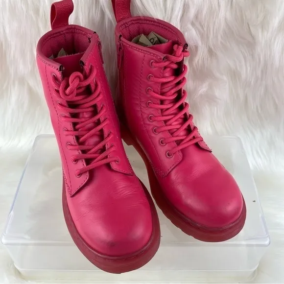 DR.MARTENS DELANEY BOOTS