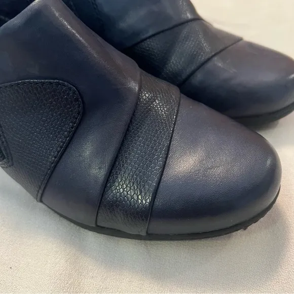 Earth Origins Monica Leather Ankle shoes
