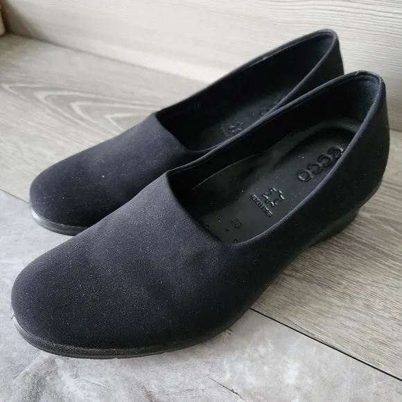 Ecco Black Felicia Stretch Slip On Wedge Heels Size 5.5 EUR 36 Comfort Shoes