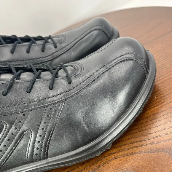 Ecco Golf Shoes Men's 42  / 8 Black Leather Gore Tex Lace-Up Sneaker 42T3605169