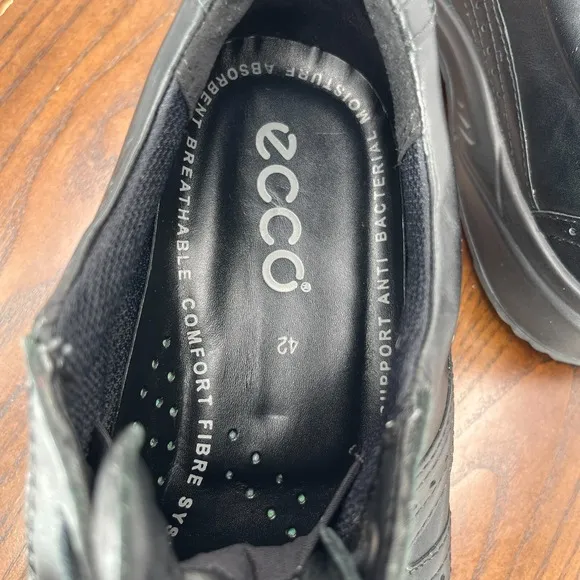 Ecco Golf Shoes Men's 42  / 8 Black Leather Gore Tex Lace-Up Sneaker 42T3605169