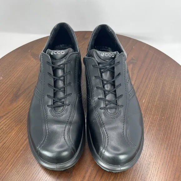Ecco Golf Shoes Men's 42  / 8 Black Leather Gore Tex Lace-Up Sneaker 42T3605169