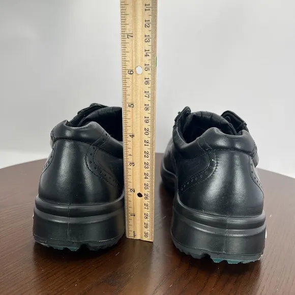Ecco Golf Shoes Men's 42  / 8 Black Leather Gore Tex Lace-Up Sneaker 42T3605169