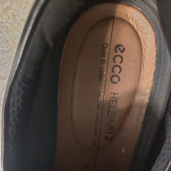 ECCO Shoes Men's US 11 Helsinki 2.0 Apron Toe Slip-On Black 500154 01001