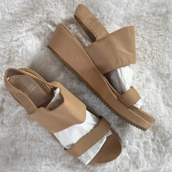 EILEEN FISHER 10 Rich Wedge Sandals in Washed Leather • Desert Sand Tan