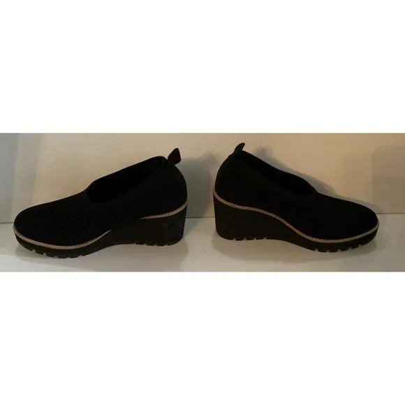 Eileen Fisher Black Wedge Shoes 7 New NWT $235 retail Beautiful Versatile HTF
