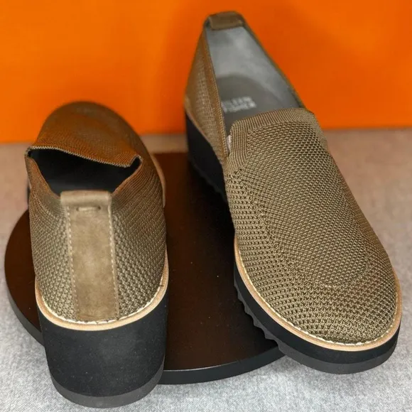 Eileen Fisher Lindy Antelope Stretch Shoes Wedge OD Olive Green Size 8.5