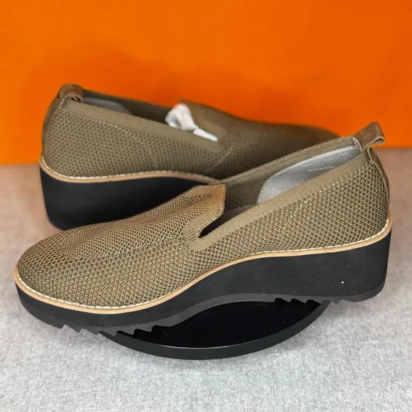 Eileen Fisher Lindy Antelope Stretch Shoes Wedge OD Olive Green Size 8.5