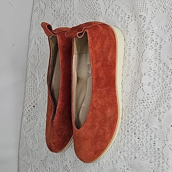 Eileen Fisher sport demi wedge brick suede flat slip on walking shoes sz 6.5