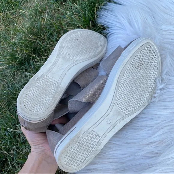 Eileen Fisher Sport Suede Criss Cross Banded Wedge Platform Sandals 7