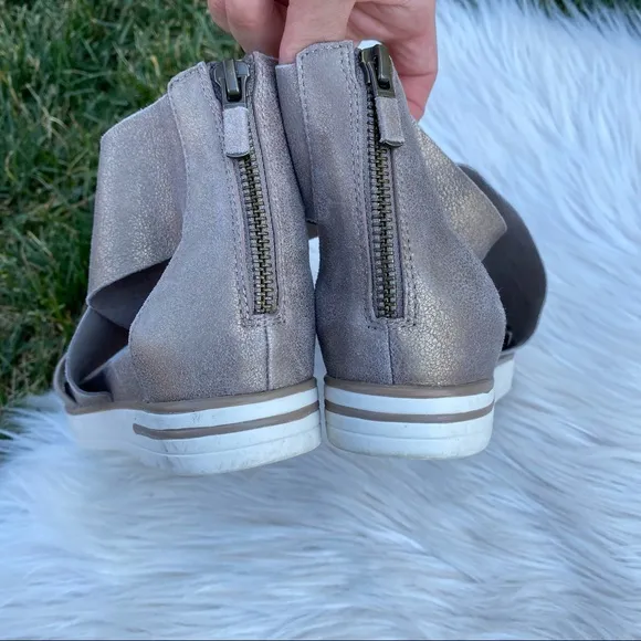 Eileen Fisher Sport Suede Criss Cross Banded Wedge Platform Sandals 7