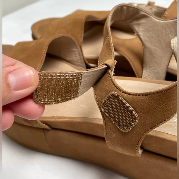 Eileen Fisher Tan Brown Leather Jasper Strappy Platform Sandals  Women Size 10