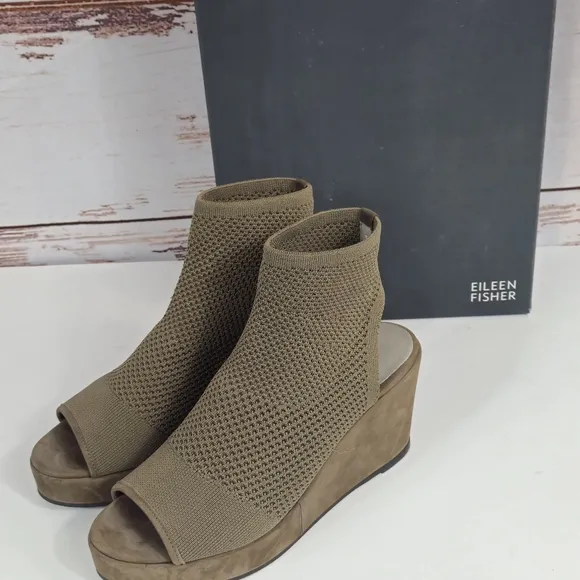 Eileen Fisher Warrick Brown Stretch Fly Knit Platform Wedge Sandals Size 8.5