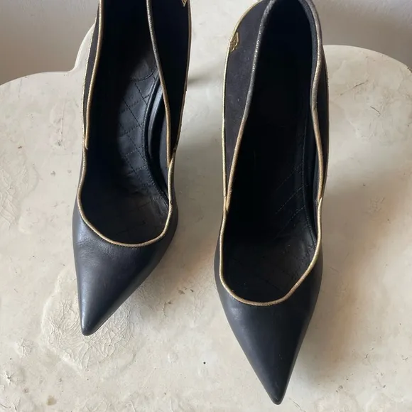 Elegant Black and Gold Women's Shoes
