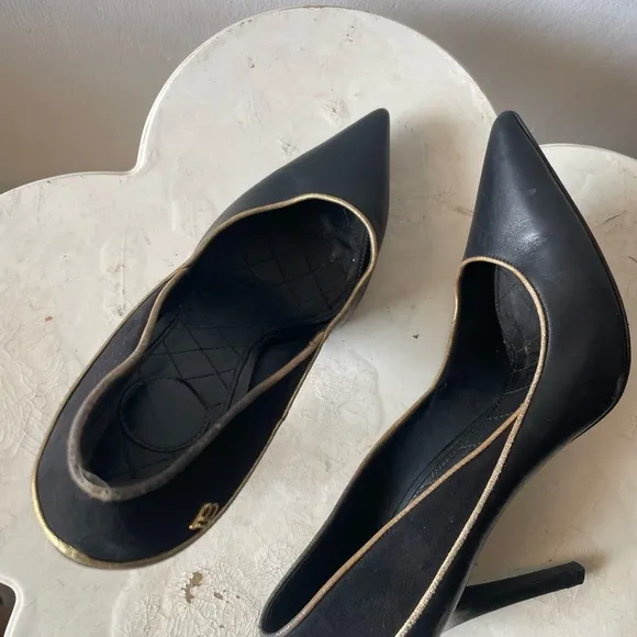 Elegant Black and Gold Women's Shoes