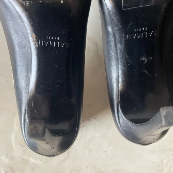 Elegant Black and Gold Women's Shoes
