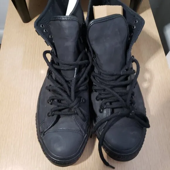 EUC Classic CTAS Converse High Top TONAL SUEDE  (10M - 12W)