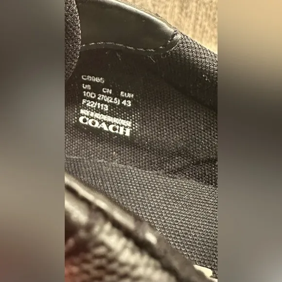 EUC-Coach C8965 Black Leather Sneakers