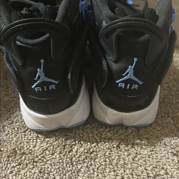 EUC Girls Black and Blue Jordan Shoes