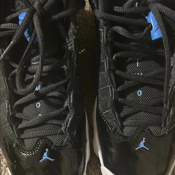 EUC Girls Black and Blue Jordan Shoes