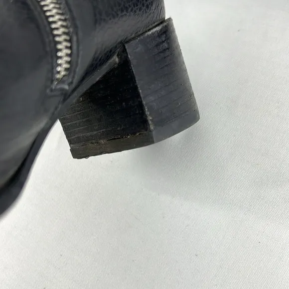 Everlane Boss Ankle Boot - Black Pebbled Leather