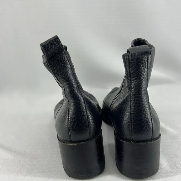 Everlane Boss Ankle Boot - Black Pebbled Leather