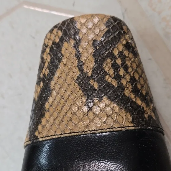 Excellent condition 38.5 leather made in Italy women's shoes
