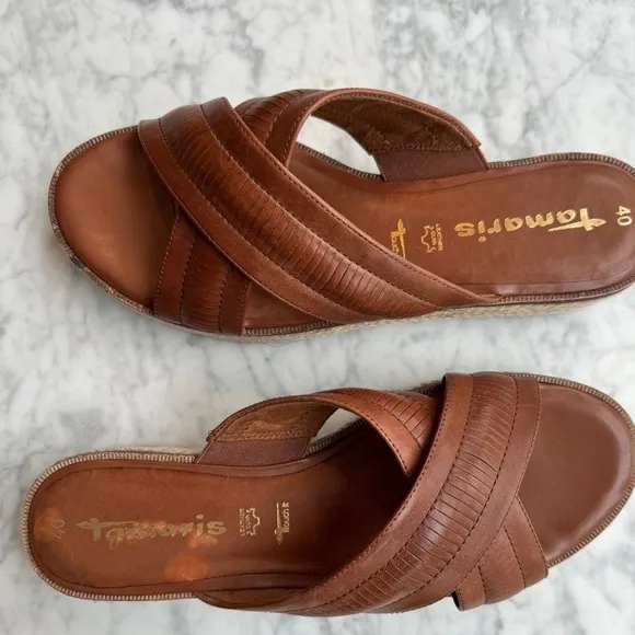 ⚡️Exceptional Tamaris Leather Mule - EUC Size 40