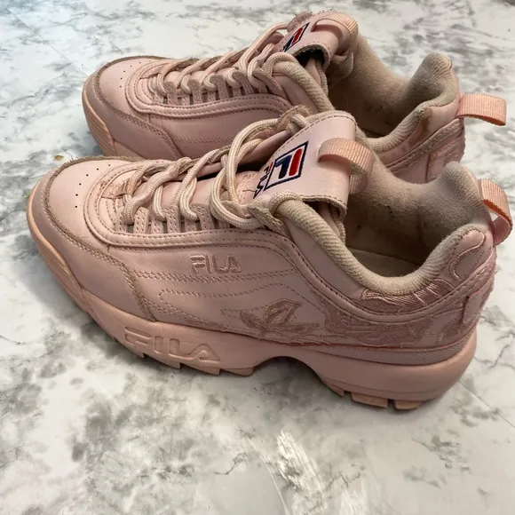 Fila Chunky Pastel Pink Rose Retro Embroidered Y2K Sneakers shoes Size 7.5
