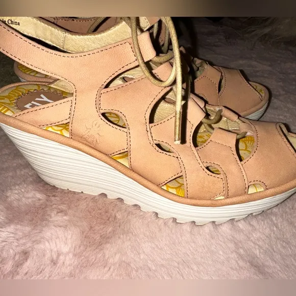 Fly London Stylish Tan lace up Wedge Sandals 39 8 8.5 summer vacation spring