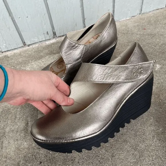 Fly London Yasi Bronze Leather Mary Jane Wedge Comfort Shoes SZ 40 (9-9.5)