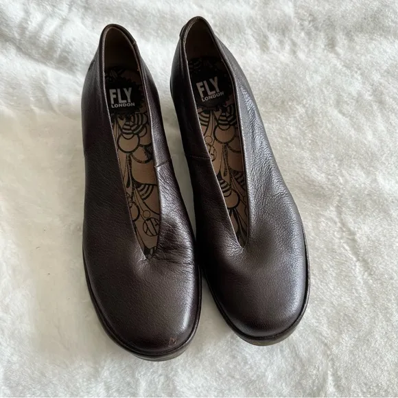 Fly London Yaz Wedge Women’s Size 39