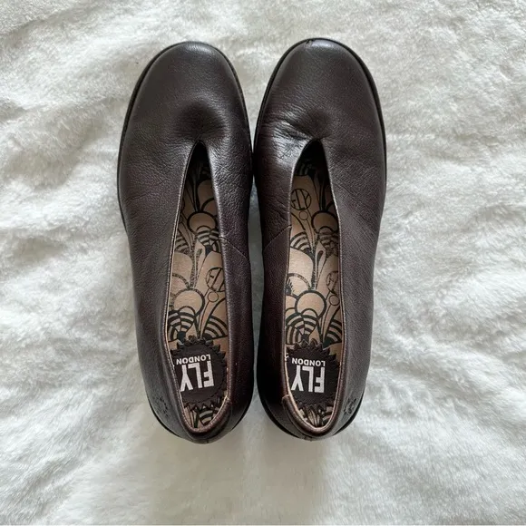 Fly London Yaz Wedge Women’s Size 39