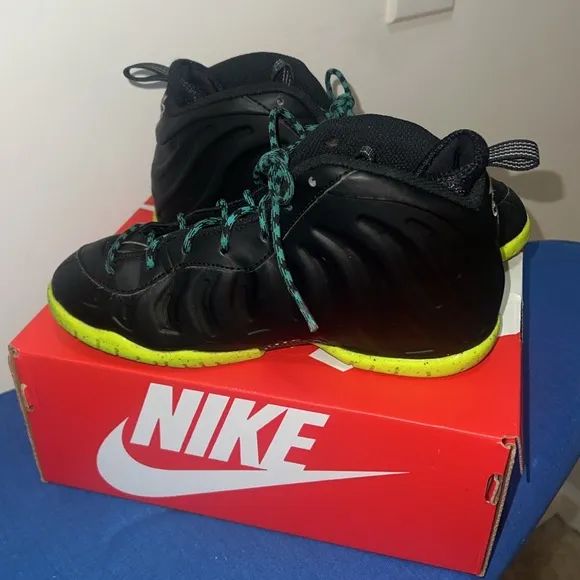 Foamposites Black and Green Shoes
