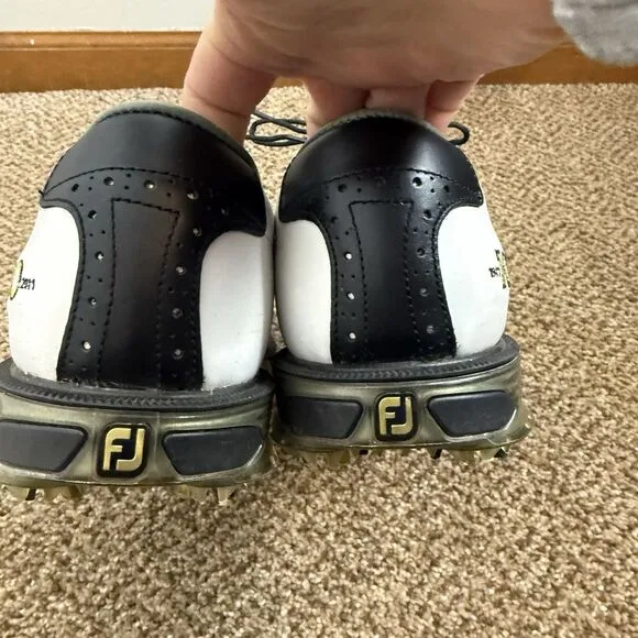 FootJoy Premiere Classics 100 Year Special Spiked Golf Shoes Mens 10.5 Leather