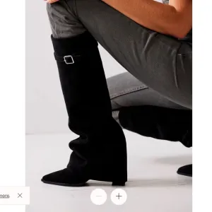 Free People Black Suede Boots size 7