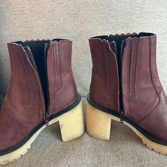 Free People James Cheslea Boots Cherry Chocolate Leather Size 39 / 8