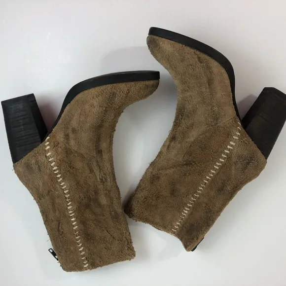 FREE PEOPLE “Silk City” Boots - Sz 39