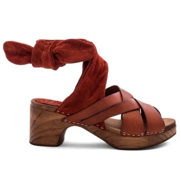 Free People | Women’s rust Emmy suede leather criss cross bridge strap clogs sz7