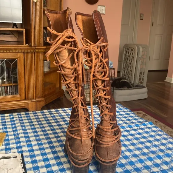 Freebird by Steven Coal Cognac 9 Boots