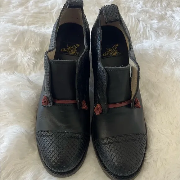 Freebird Catalina Ankle Boots