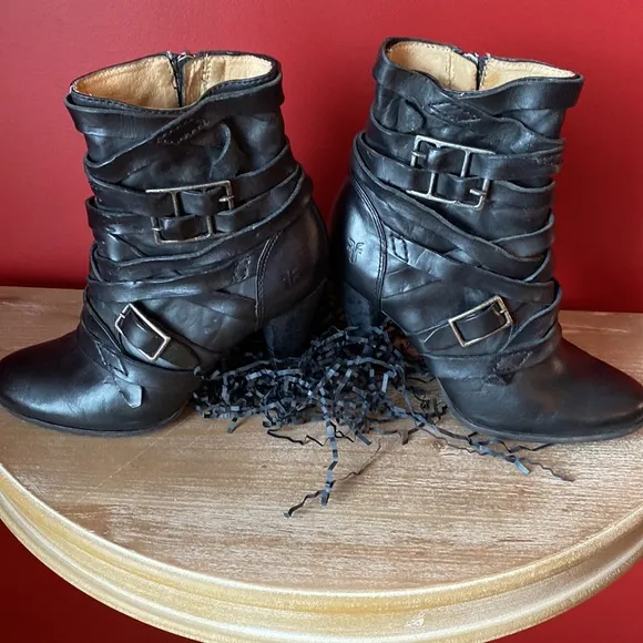 Frye Boots 7.5
