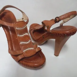 FRYE Dara Leather wooden heels sandals brown platform Embroidered Size Sz 10