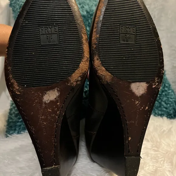 Frye Regina wedge booties