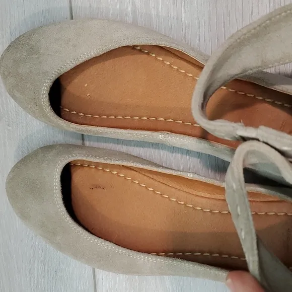 Frye Womens Carson Ankle Ballet  Suede Zip Back Loafer Slip on flats shoes